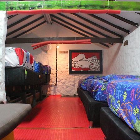 Mila Hostel Medellin Bagian luar foto