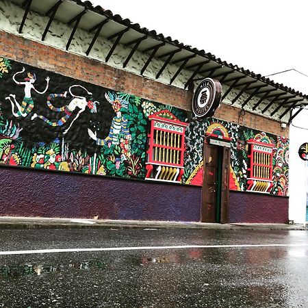 Mila Hostel Medellin Bagian luar foto