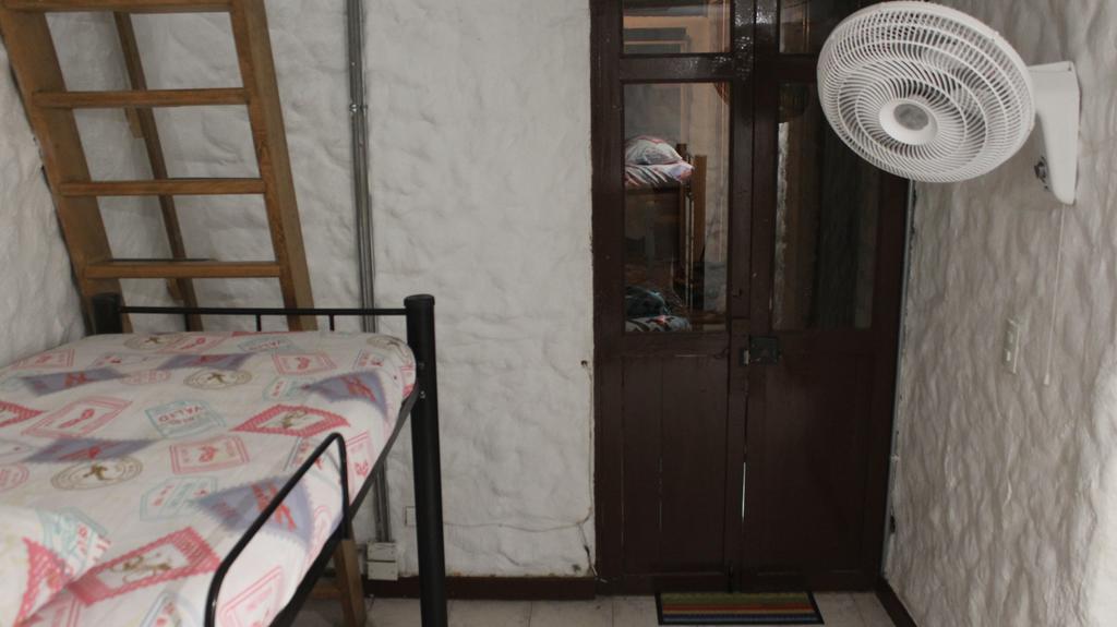 Mila Hostel Medellin Bagian luar foto