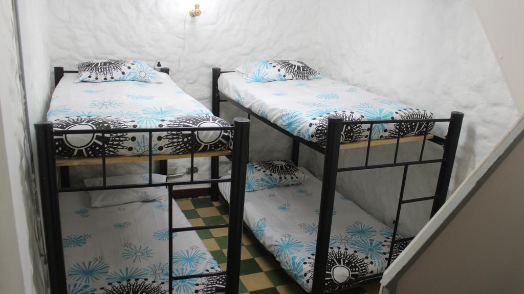 Mila Hostel Medellin Bagian luar foto