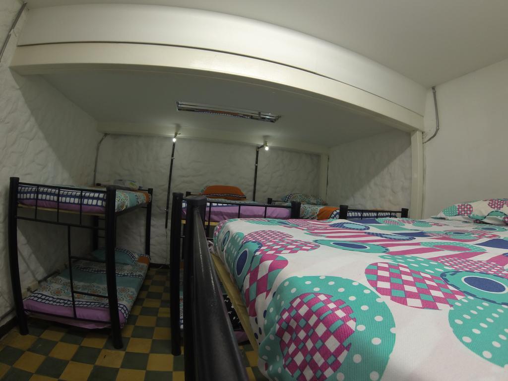 Mila Hostel Medellin Bagian luar foto