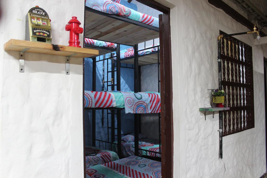Mila Hostel Medellin Bagian luar foto