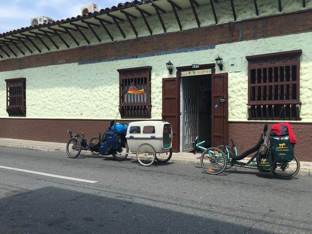 Mila Hostel Medellin Bagian luar foto