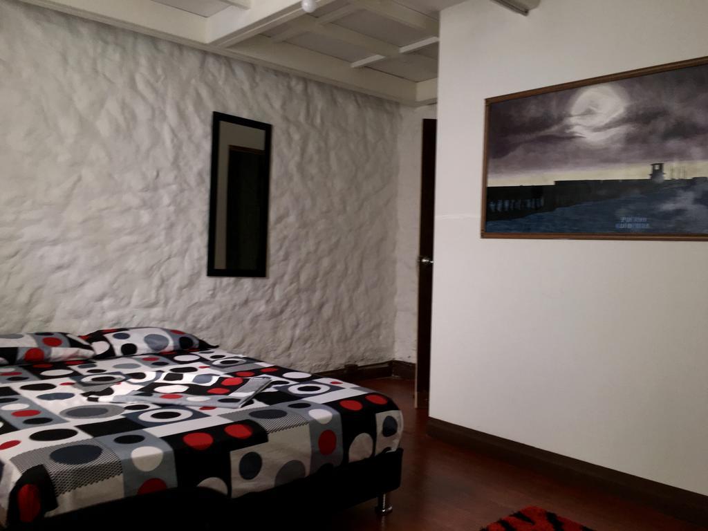 Mila Hostel Medellin Bagian luar foto