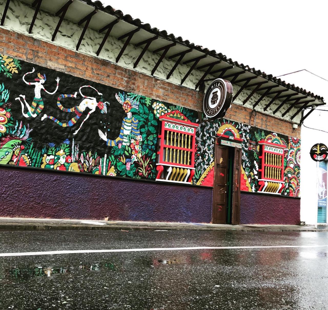 Mila Hostel Medellin Bagian luar foto